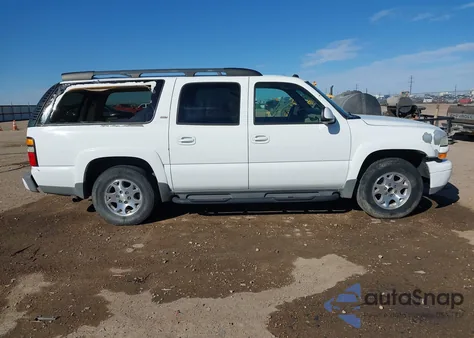 2005 Chevrolet Suburban 1500 Z71 z USA, uszkodzony, nr VIN 3GNEC16Z95G288863
